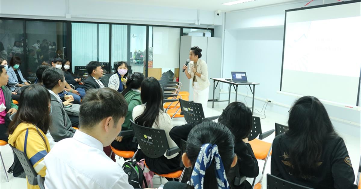 วันที่ 16 ธันวาคม 2563 คณะเกษตรศาสตร์และทรัพยากรธรรมชาติ มหาวิทยาลัยพะเยา จัดโครงการบริการวิชาการ " ทักษะการพูดและการนำเสนองาน " ณ อุทยานวิทยาศาสตร์ ม.พะเยา